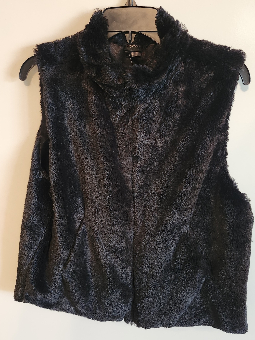 Cejon Plush Faux Fur Vest in Black NWT